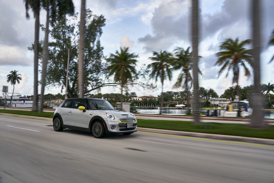 Mini Cooper SE (F56) 2020 года  (NA) (фото 85 из 342)